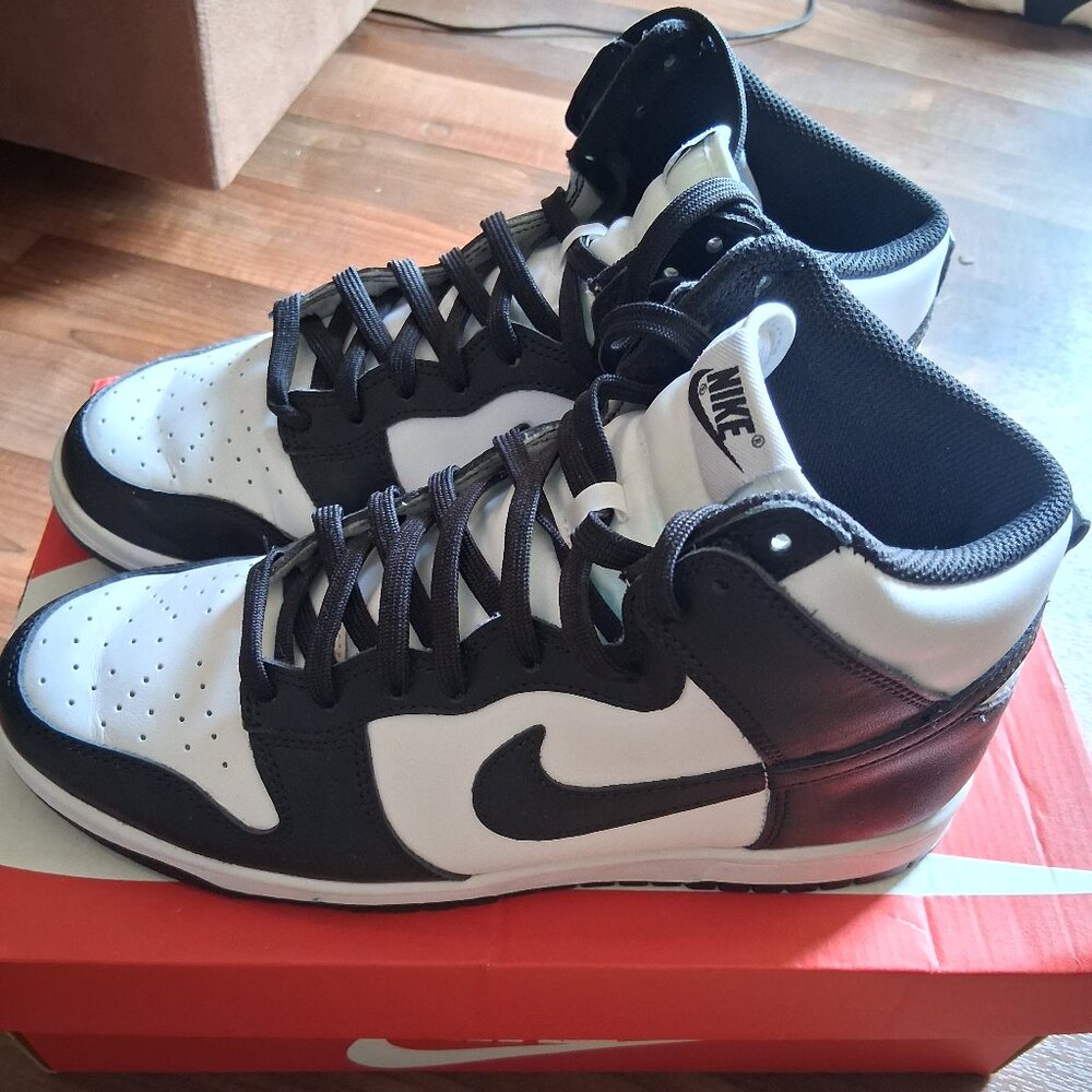 Men's Nike Dunks Size 8